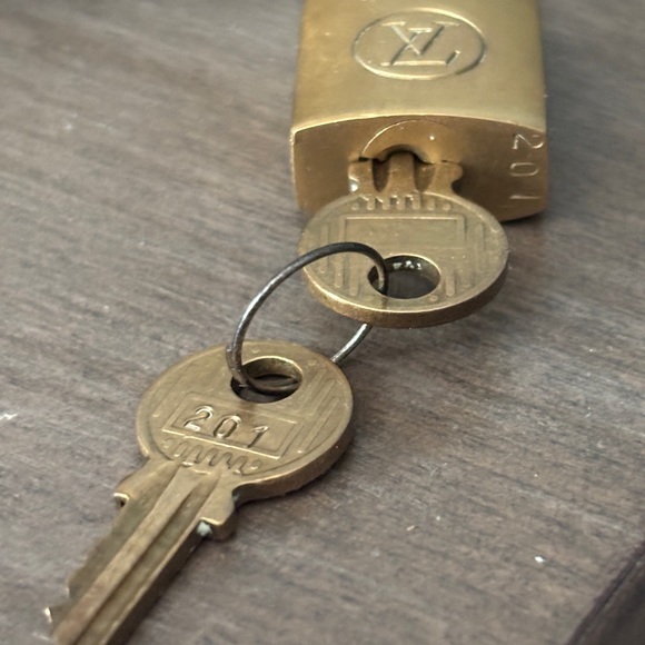 Louis Vuitton Gold Padlock and Key Set - Picture 2 of 2